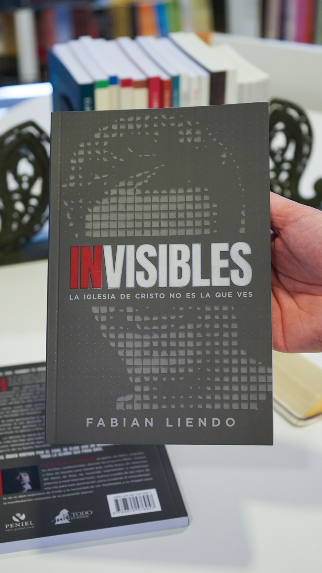 Invisibles